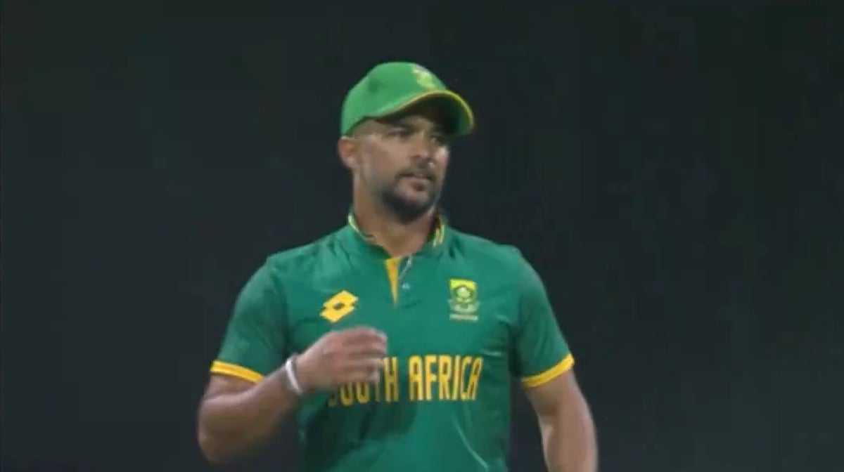 FanCode screengrab : JP Duminy fielding during the third Ireland vs South Africa ODI in Abu Dhabi. 