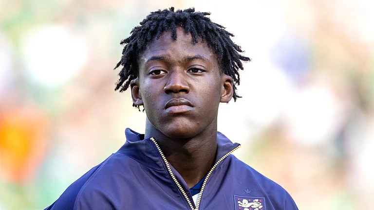 England midfielder Kobbie Mainoo - null