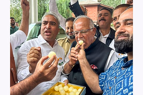 Congress workers celebrate
