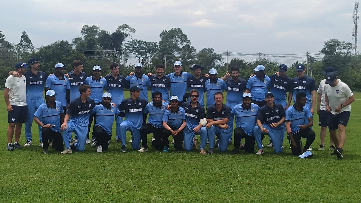 X/@CricketUruguay : Argentina and Uruguay cricket teams.