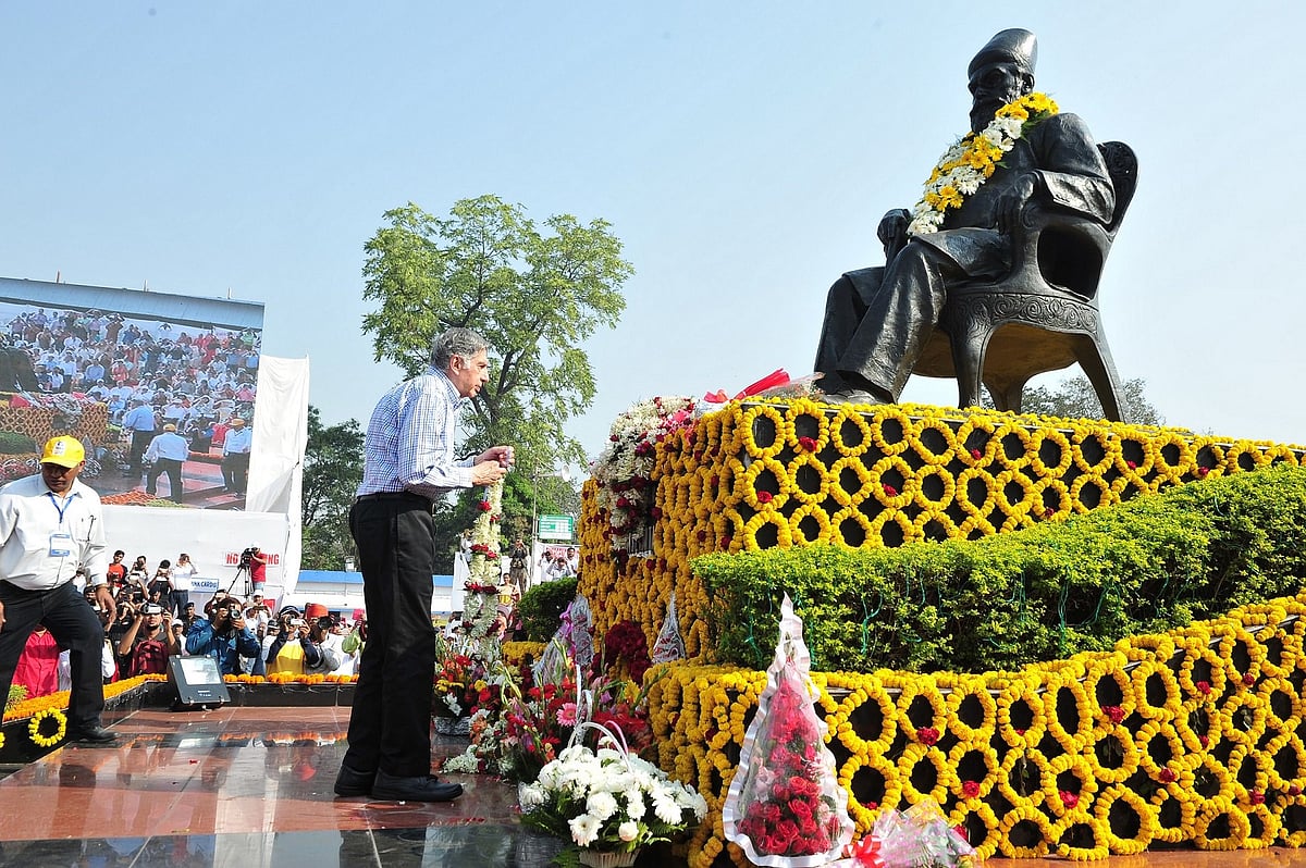 Ratan Tata's X account : 3rd March,2018: Ratan Tata offers flowers to JN Tata monument in Jubilee Park in 2018. After 2021, Tata's health did not allow him to visit Jamshedpur, but before that he never missed a Founder's Day. 