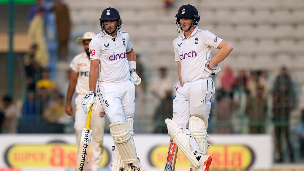 Joe Root and Harry Brook. - AP/Anjum Naveed