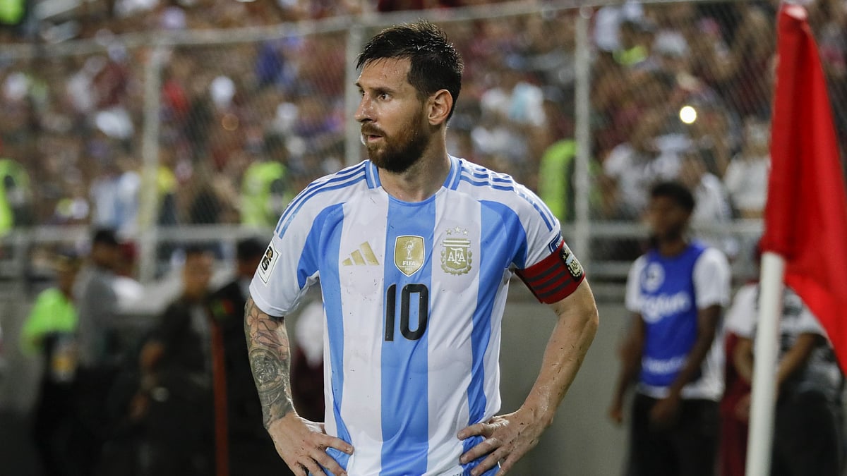 Lionel Messi playing against Venezuela