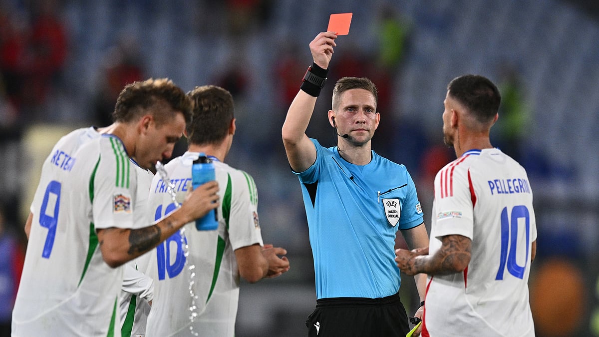 Lorenzo Pellegrini was sent off in Italy's 2-2 draw with Belgium on Thursday