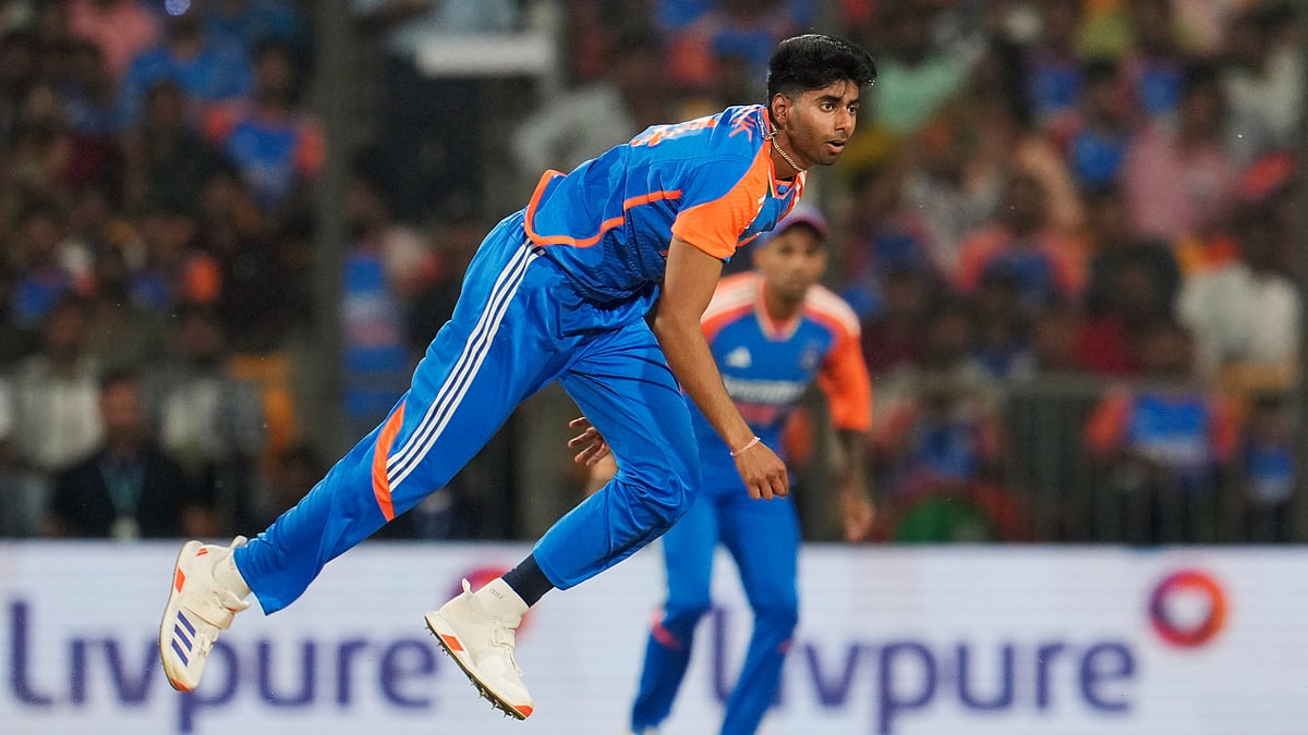 Manish Swarup/AP : India's Mayank Yadav bowls a delivery during the third T20I