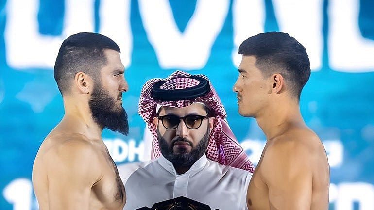 Photo: X | Artur Beterbiev : Artur Beterbiev and Dmitry Bivol face off before the final bout.