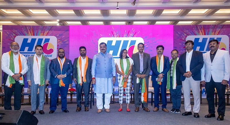 hockey india league auction
