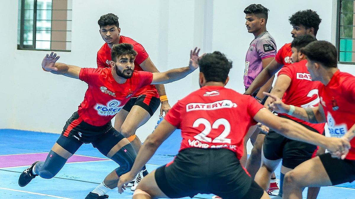 Special Arrangement : Aslam Inamdar (left) practises with teammates ahead of Pro Kabaddi League's 11th season.