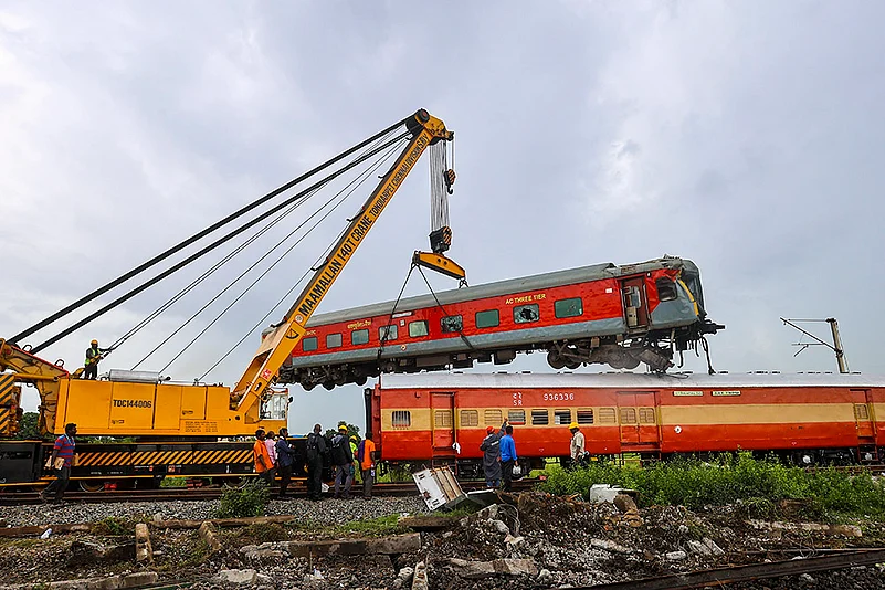 Train accident in TNs Kavarapettai