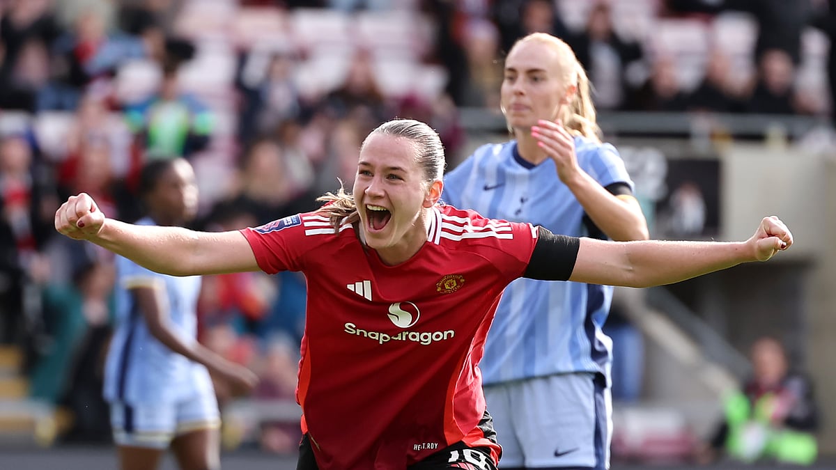 Elisabeth Terland celebrates on Sunday against Tottenham.