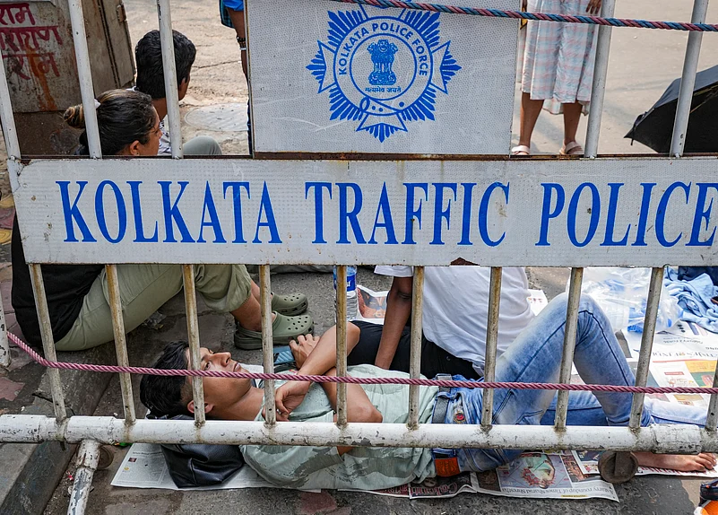 Doctors protest kolkata rape case