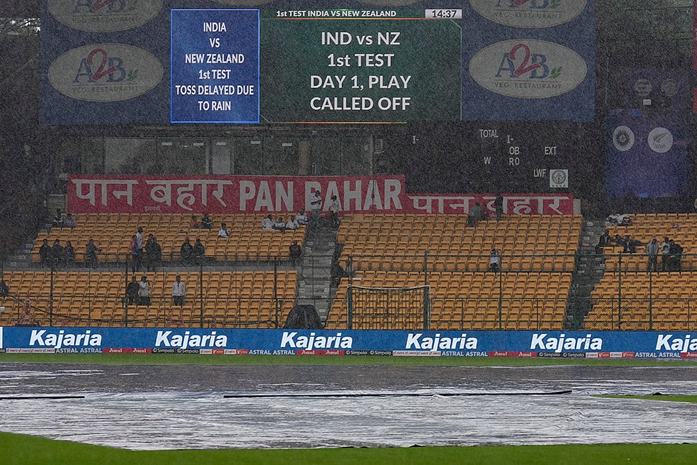 | Photo: AP/Aijaz Rahi : IND Vs NZ 1st Test: Day 1 match called off due to rains