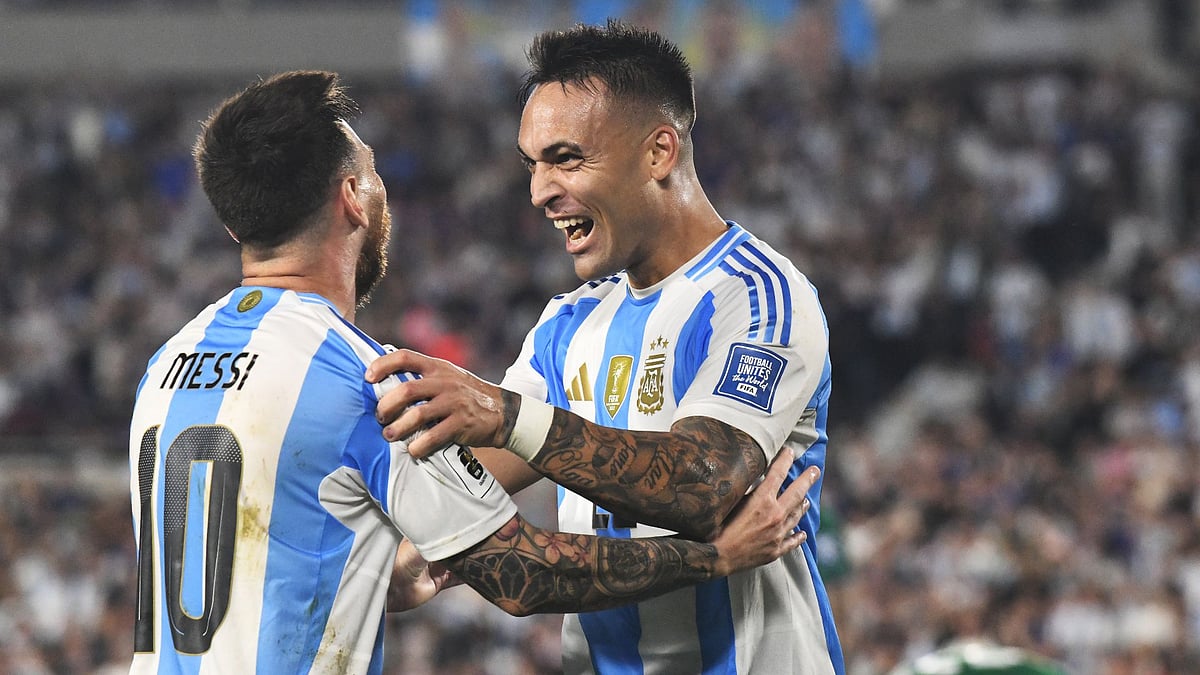 Lionel Messi Lautaro Martinez