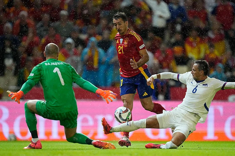 UEFA Nations League Soccer Spain vs Serbia Photo gallery_Mikel Oyarzabal