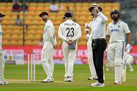 IND Vs NZ 1st Test: Umpire Paul Reiffel points skywards
