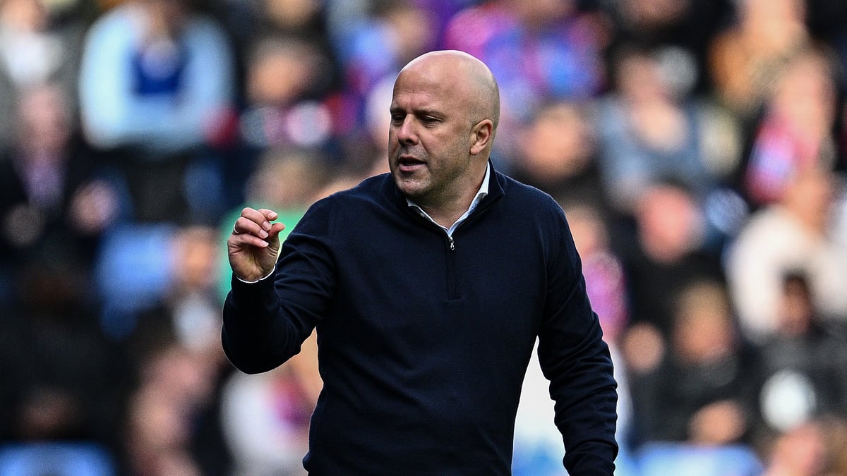 Liverpool boss Arne Slot. - null