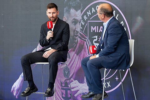 MARCA America Award: Lionel Messi and director of MARCA Juan Ignacio Gallardo