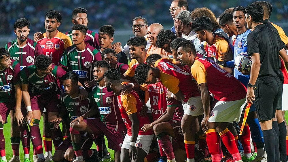 Football: Mohun Bagan vs East Bengal exhibition match in Lucknow_1