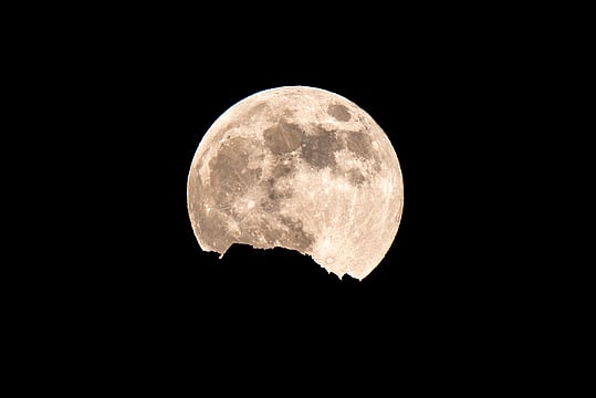 People Across World Witness Supermoon