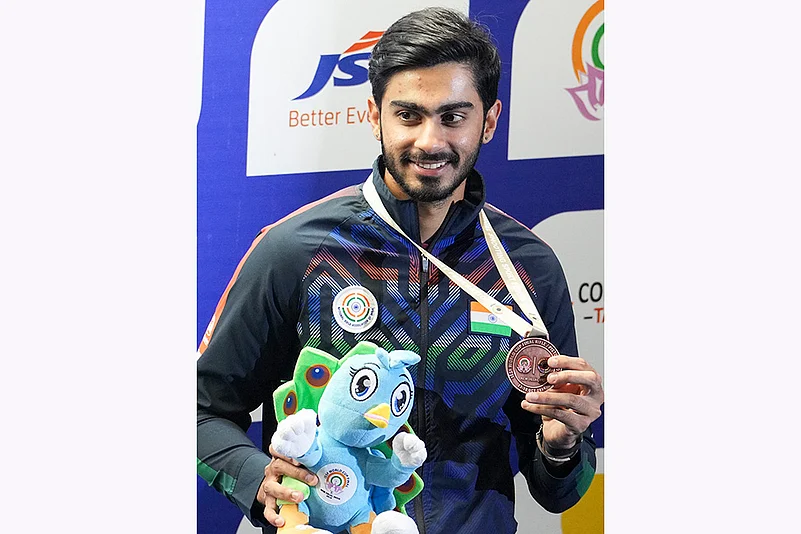 International Shooting Sport Federation ISSF World Cup Final 2024_Anant Jeet Singh Naruka