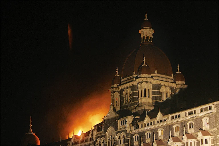 Fire at the Taj Hotel during the 26/11 attack - Photo: Getty Images