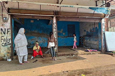 Locals vacate illegal properties in Bahraich