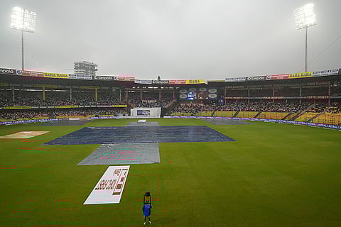 IND Vs NZ 1st Test: Broadcast crew covers the Spidercam after rain stopped play