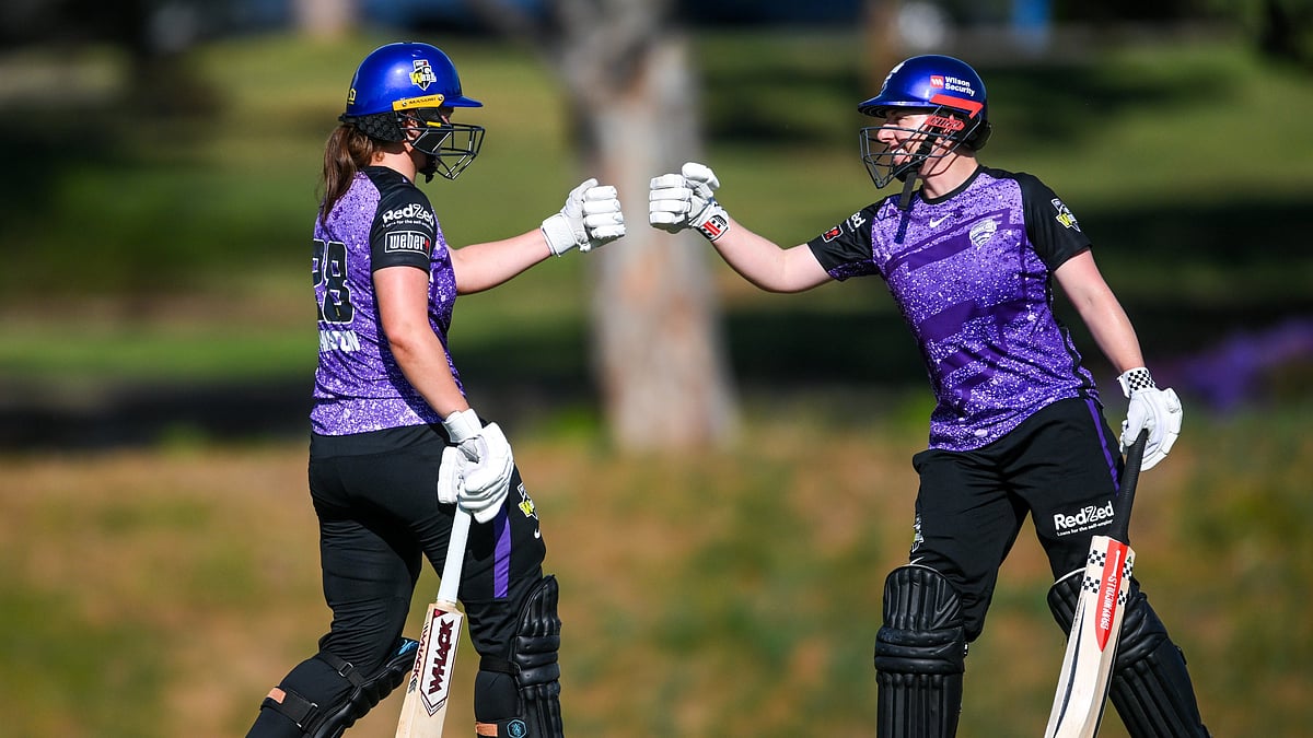 X | @HurricanesBBL : Hobart Hurricanes Women during a match. 