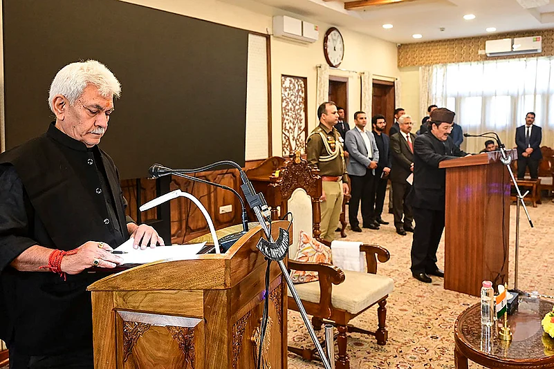 Lt. Governor Manoj Sinha during oath of Mubarak Gul pro tem speaker of JK Assembly