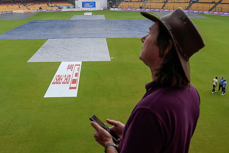 India vs New Zealand 1st Test Cricket Day 5 Photo gallery