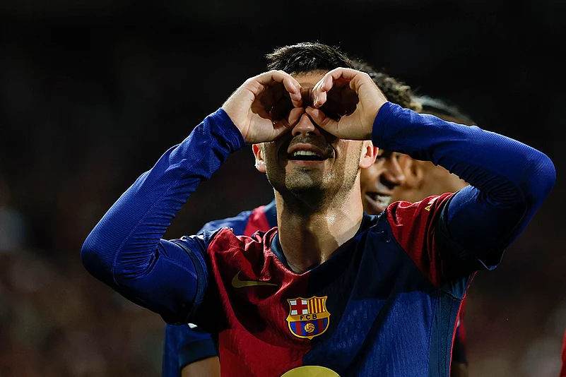 Spain Soccer La Liga 2024-25 Barcelona fc vs Sevilla photo gallery_ Pedri