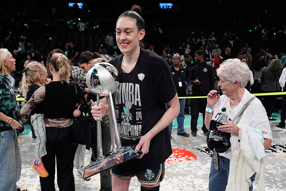 2024 WNBA Basketball Finals New York Liberty vs Minnesota Lynx photo gallery_Breanna Stewart