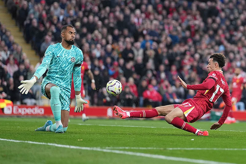 Britain Soccer Premeir League 2024-25 Liverpool vs Chelsea photo gallery_Liverpools Curtis Jones