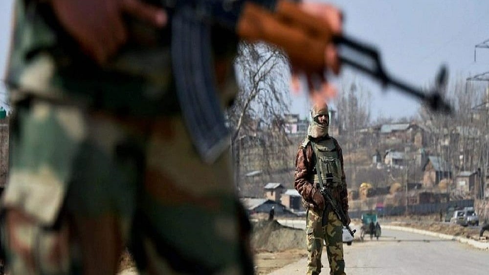 j&k anti terror raid TLM