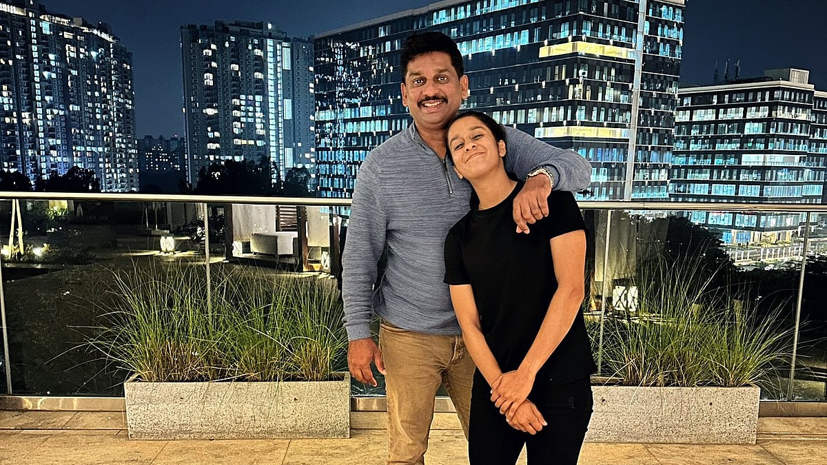 Jemimah Rodrigues with her father. - X/JemiRodrigues