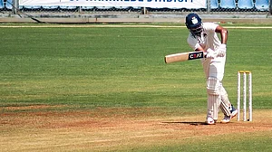 Photo: X | Pick Up Shot : Mumbai batter Shreyas Iyer.