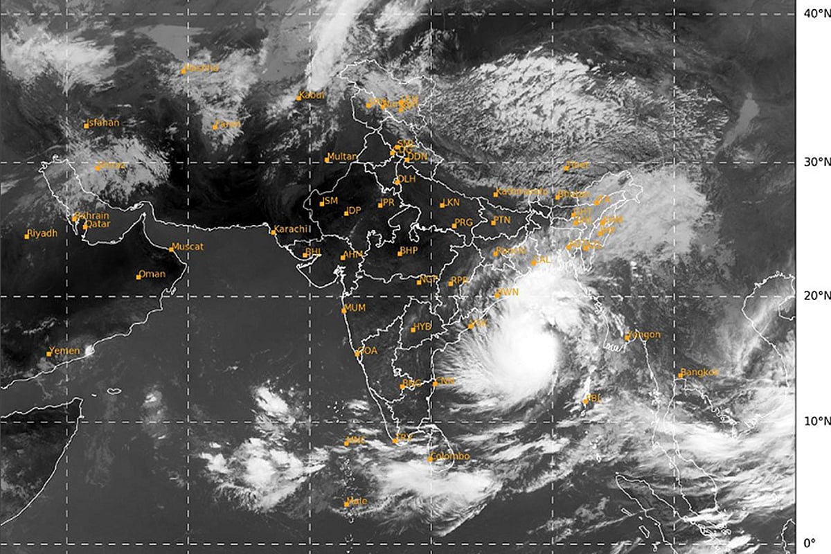 India weather: Preparations for Cyclone Dana_Satellite image