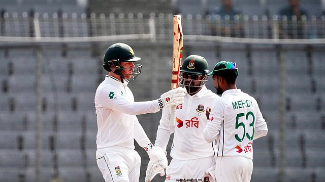 BAN Vs RSA, 1st Test Day 3 Live Streaming: When Does Action Begin? Dhaka Hourly Weather Forecast