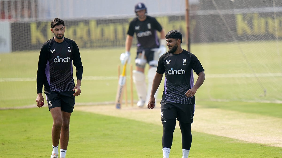 PAK Vs ENG 3rd Test Day 1 Live Score Pakistan, England Go SpinHeavy