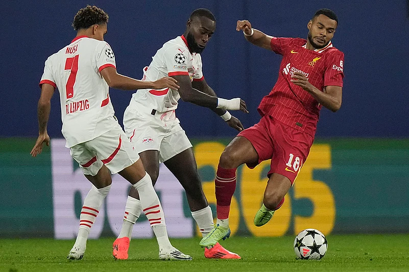 2024-25 UEFA Champions League RB Leipzig vs Liverpool soccer gallery_Lutsharel Geertruida