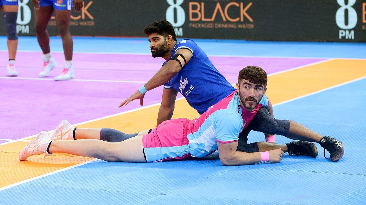 Haryana Steelers in action with Jaipur Pink Panthers - Special Arrangement