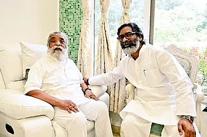 Instagram : Hemant Soren with father Shibu Soren