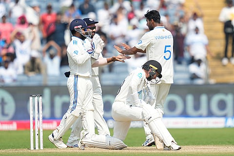 India Vs New Zealand 2nd Test: India's Washington Sundar celebrates the dismissal of New Zealand's Devon Conway