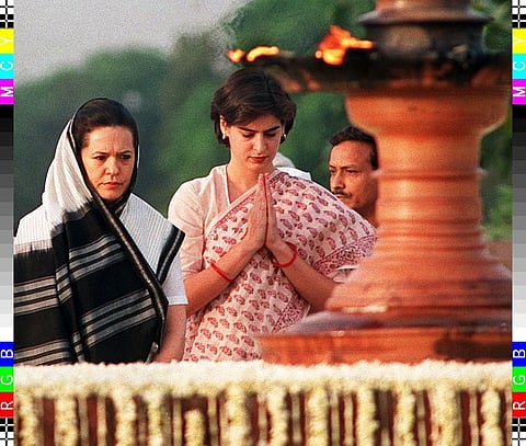 Priyanka and Sonia Gandhi at Rajiv Gandhi's cremation site in 1997
