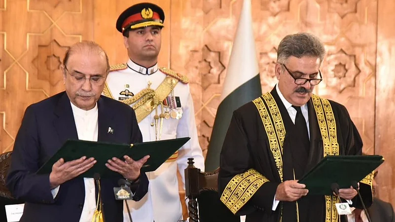 Justice Yahya Afridi (R) sworn in as the 30th Chief Justice of Pakistan