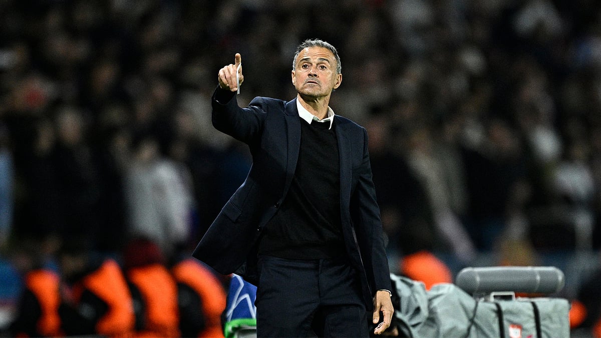 Luis Enrique said his Paris Saint-Germain players must control their emotions against Marseille