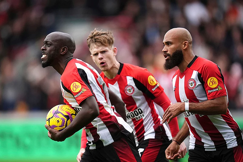 Brentford and Ipswich Town English Premier League soccer photo gallery_