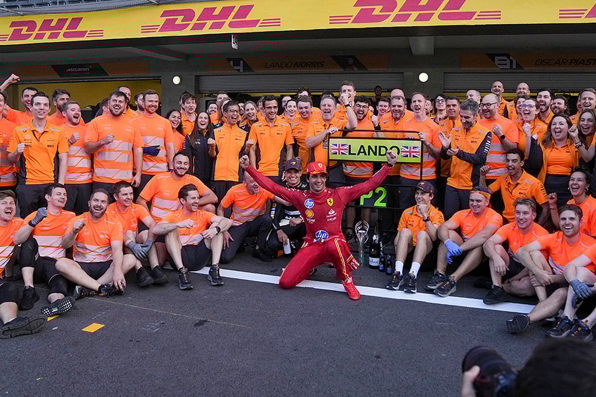 Mexico F1 GP Auto Racing photo gallery_Carlos Sainz
