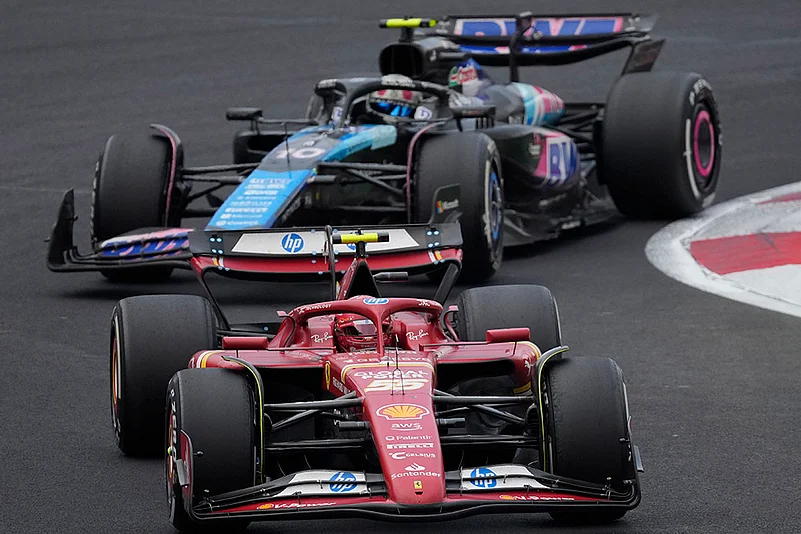 Mexico F1 GP Auto Racing photo gallery_Carlos Sainz