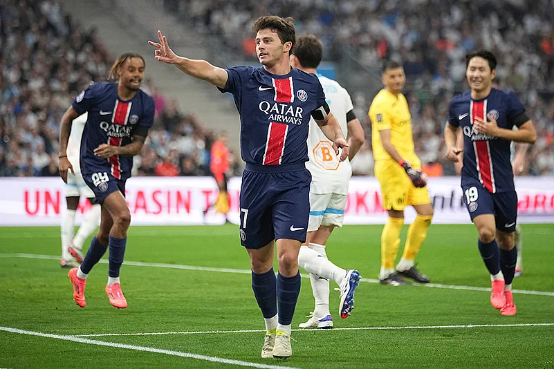 France Soccer League One Marseille vs Paris Saint-Germain photo gallery_ Joao Neves